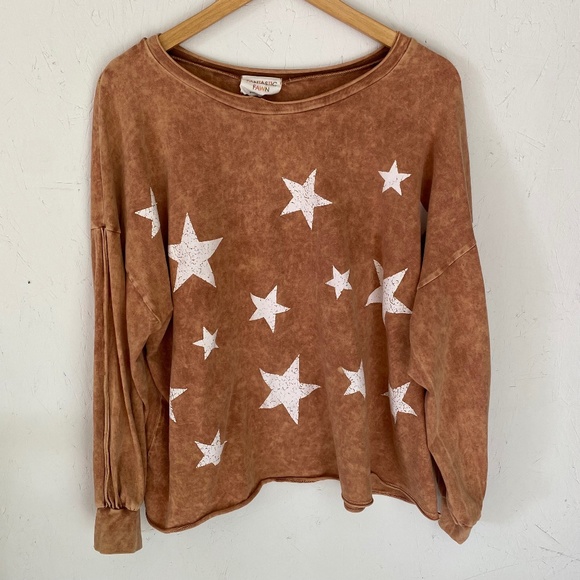 Fantastic Fawn Tops - Fantastic Fawn long sleeve shirt